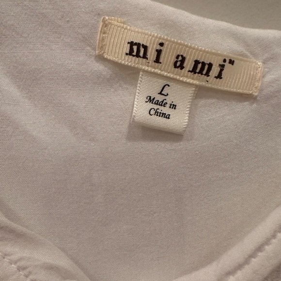 Miami White Dress with Embroidered Design-Size Large Summer Romantic Floral - Picture 3 of 9